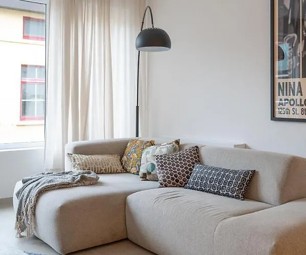 Snoring Bastards אוסטנדה