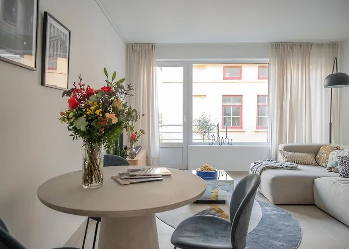 Snoring Bastards דירה