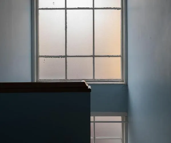 Snoring Bastards דירה