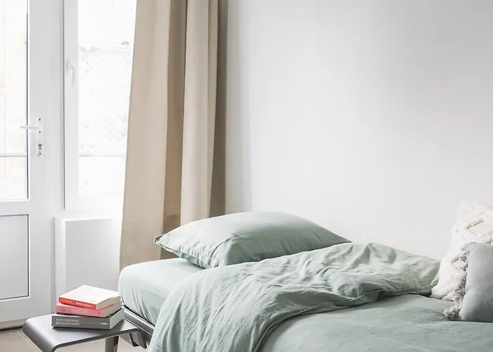 Snoring Bastards אוסטנדה